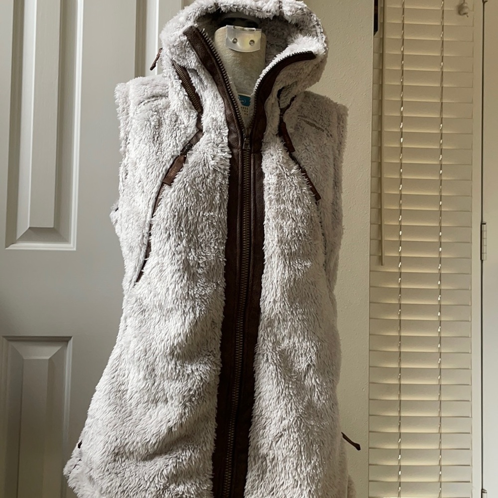 KUHL Fuzzy flight vest size M